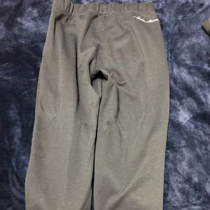 Under armour black womens size medium sweats